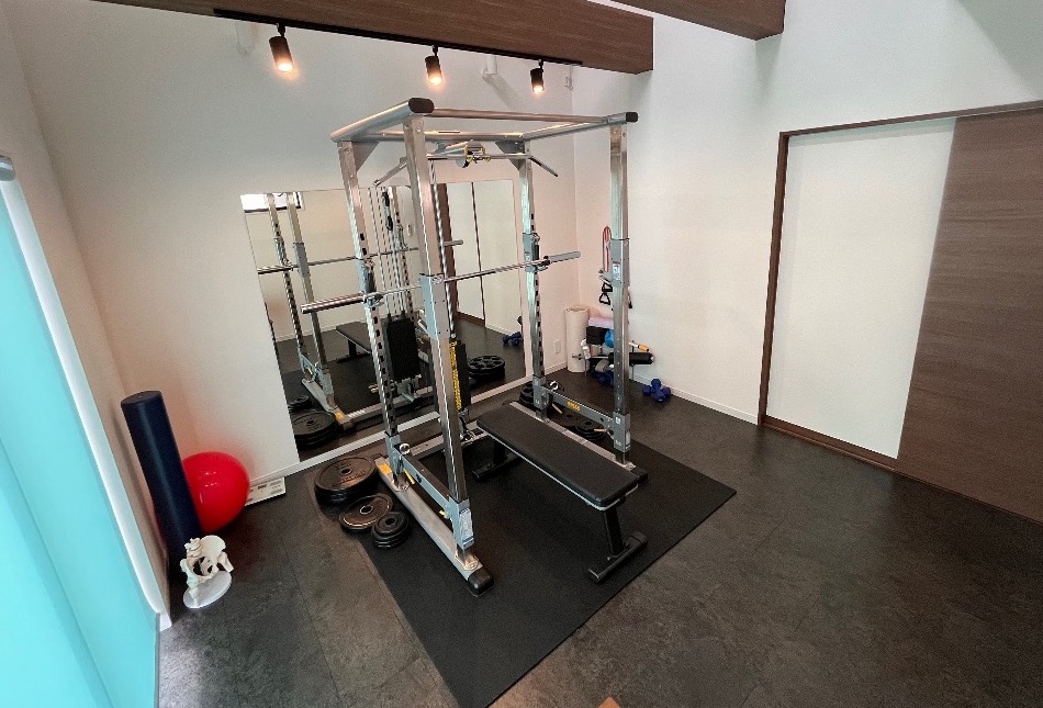 完全個室スタイリッシュなパーソナルジム